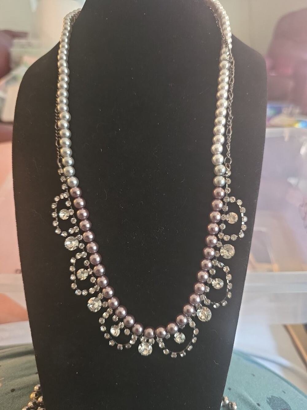 Vintage Faux Pearl and Rhinestone Necklace D 20 Inch